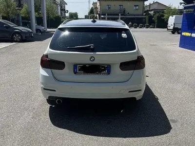 Begagnad BMW 318 116 HK (85 kW) 2018 Vit Kombi