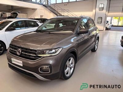 Usata VW T-Cross Advance 95 CV (69 kW) 2020 Grigio medio SUV