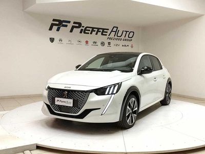 Usata Peugeot e-208 GT 100 kW (136 CV) 2022 Bianco Utilitaria