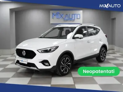 Usata MG ZS Luxury 106 CV (77 kW) 2024 Bianco SUV