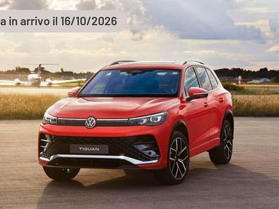 Nuova VW Tiguan R-line 150 CV (110 kW) 2025 Argento SUV