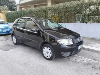 Usata Fiat Punto Classica 80 CV (58 kW) 2007 Nero Utilitaria