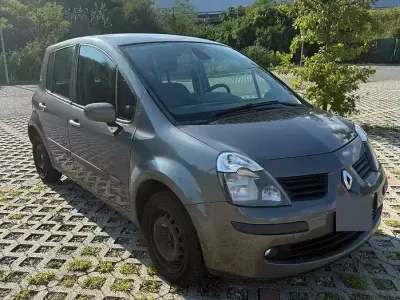 Usata Renault Modus 75 CV (55 kW) 2006 Grigio Monovolume