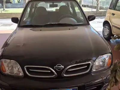 Begagnad Nissan Micra 60 HK (44 kW) 2001 Svart Halvkombi