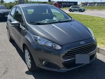 Second-hand Ford Fiesta Business Edition 60 CP (44 kW) 2015 Gri Hatchback
