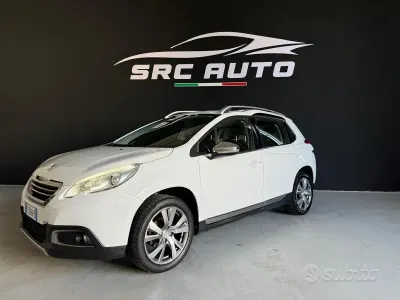 Usata Peugeot 2008 Allure 99 CV (72 kW) 2016 Bianco SUV