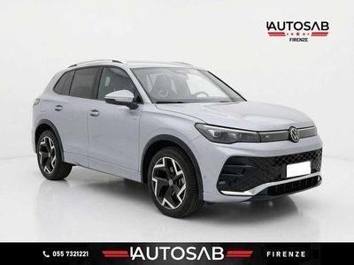 Usata VW Tiguan R-line Plus 150 CV (110 kW) 2024 Argento SUV
