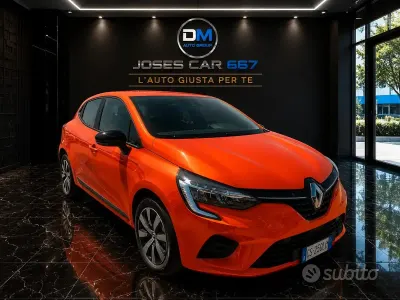 Usata Renault Clio V Equilibre 91 CV (66 kW) 2023 Arancione Berlina