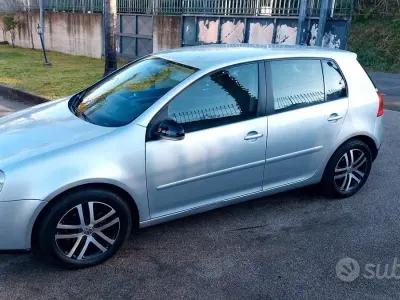 Usata VW Golf VI 105 CV (77 kW) 2008 Grigio Utilitaria