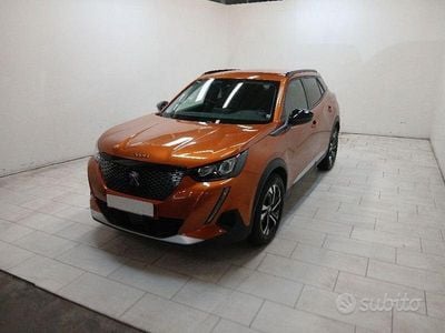 Usata Peugeot 2008 Allure 131 CV (96 kW) 2022 Arancione SUV