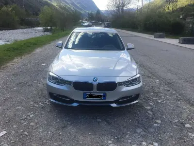 Usata BMW 320 Sport Line 184 CV (135 kW) 2013 Station wagon