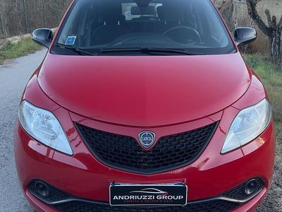 Usata Lancia Ypsilon S 95 CV (69 kW) 2018 Rosso Utilitaria