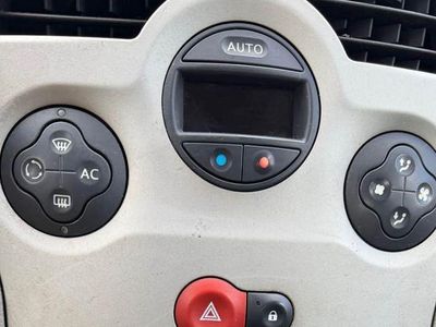 Usata Renault Modus 2006 Grigio Monovolume