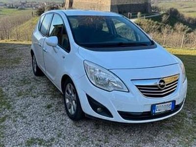 Usata Opel Meriva Cosmo 110 CV (80 kW) 2011 Bianco Monovolume