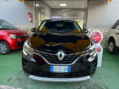 Second-hand Renault Captur Initiale 116 CP (85 kW) 2020 Negru SUV