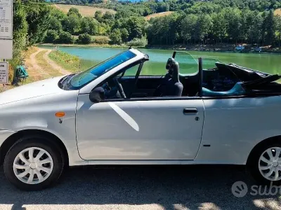 Usado Fiat Punto Cabriolet S 60 HP (44 kW) 1997 Branco Cabrios
