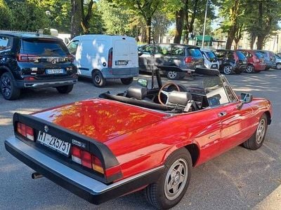 Usata Alfa Romeo Spider 106 CV (77 kW) 1990 Rosso Cabrio
