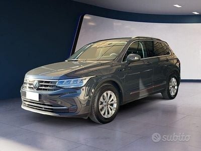Usata VW Tiguan R-line 150 CV (110 kW) 2021 Grigio SUV