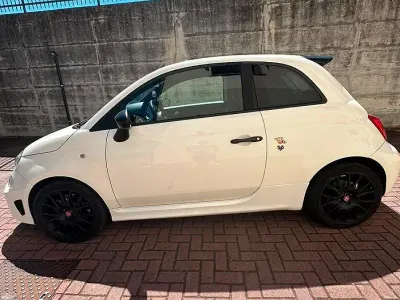 Usata Abarth 500 135 CV (99 kW) 2022 Berlina