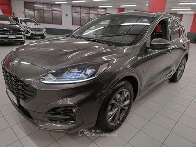 Usata Ford Kuga ST-Line 150 CV (110 kW) 2021 Grigio scuro SUV