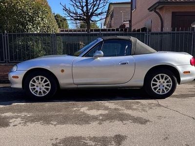 Usata Mazda MX5 110 CV (80 kW) 2001 Cabrio