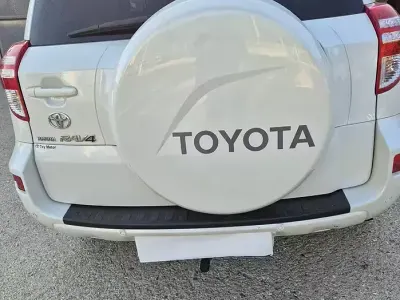 Usata Toyota RAV4 150 CV (110 kW) 2011 Bianco SUV