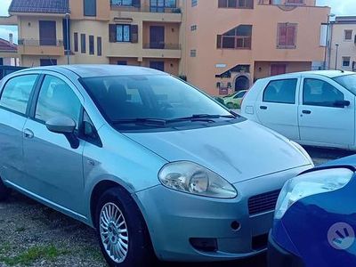 Usata Fiat Grande Punto 65 CV (47 kW) 2007 Grigio Utilitaria