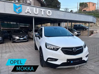 Usata Opel Mokka 110 CV (80 kW) 2016 Bianco SUV