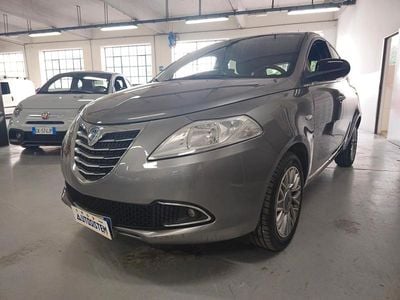 Usata Lancia Ypsilon Gold 95 CV (69 kW) 2011 Grigio Utilitaria