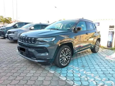 Usata Jeep Compass Summit 131 CV (96 kW) 2025 Other SUV