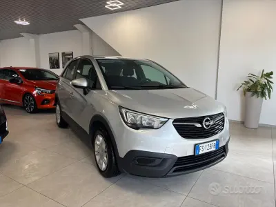 Usata Opel Crossland X Ultimate 99 CV (72 kW) 2018 Grigio SUV