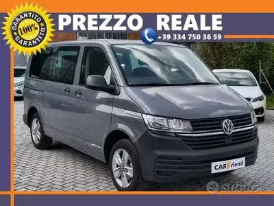 Usata VW Caravelle 110 CV (80 kW) 2022 Grigio Furgone