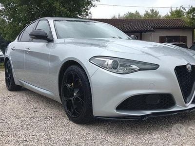 Usata Alfa Romeo Giulia Super 160 CV (117 kW) 2018 Grigio Berlina