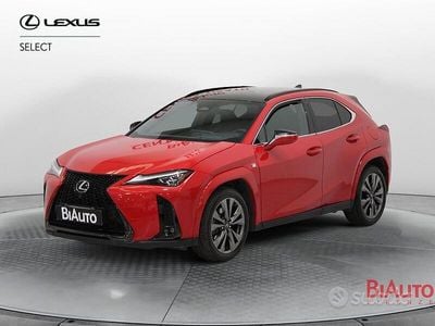 Usata Lexus UX 300h Sport Line 199 CV (146 kW) 2024 Rosso SUV
