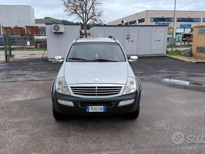 Usata Ssangyong (KGM) Rexton 165 CV (121 kW) 2006 Grigio SUV