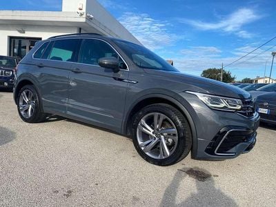 Grigio Usata 2022 VW Tiguan R-line SUV | 29.900 € (Buon prezzo)