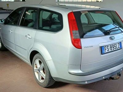 usata Ford Focus 1.6 tdci 110cv GANCIO TRAINO