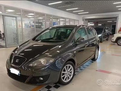 Usata Seat Altea XL Style 105 CV (77 kW) 2010 Nero Monovolume