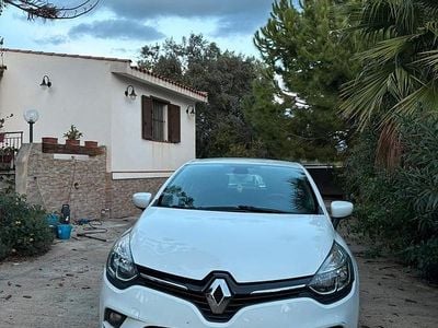 Usata Renault Clio IV 75 CV (55 kW) 2016 Bianco Utilitaria