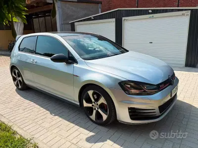 Usata VW Golf VII GTI 220 CV (161 kW) 2016 Grigio Berlina