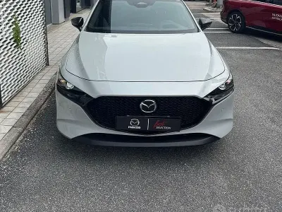 Nouvelle Mazda 3 140 ch (102 kW) 2026 Blanc Berline