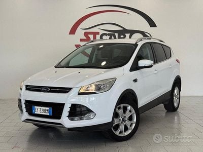 Usata Ford Kuga S 150 CV (110 kW) 2015 Bianco SUV