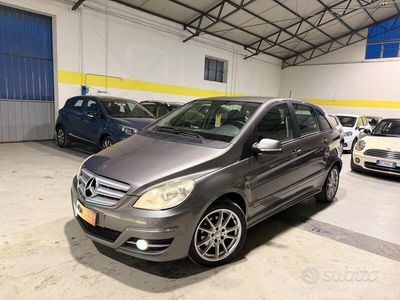 Mercedes B180