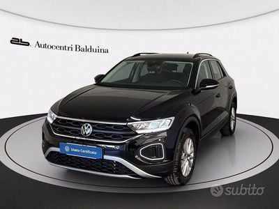 Usata VW T-Roc Life 150 CV (110 kW) 2024 Nero perla SUV