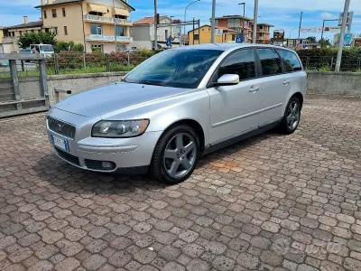Usata Volvo V50 Summum 136 CV (100 kW) 2006 Grigio Station wagon