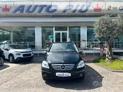 Usata Mercedes B180 109 CV (80 kW) 2006 Nero Monovolume