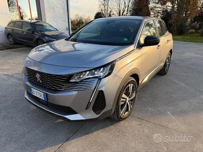 Usata Peugeot 3008 Allure 130 CV (95 kW) 2023 Grigio Station wagon