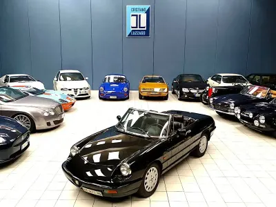 Usata Alfa Romeo Spider 126 CV (92 kW) 1993 Nero Cabrio