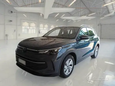 Usata VW Tiguan Life 150 CV (110 kW) 2025 Grigio SUV