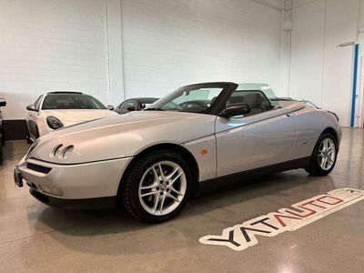 Usata Alfa Romeo Spider 150 CV (110 kW) 1996 Argento Cabrio